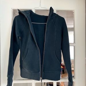 Lululemon blue navy zip up scuba size 4 women’s